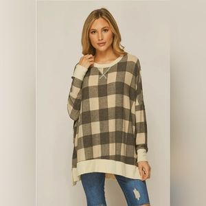 🍁*Oversized* lightweight Buffalo Plaid Sweater (Ivory & Gray)